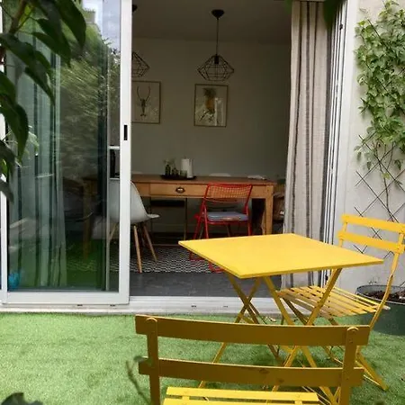 In A Charming House Apartment Asnieres-sur-Seine